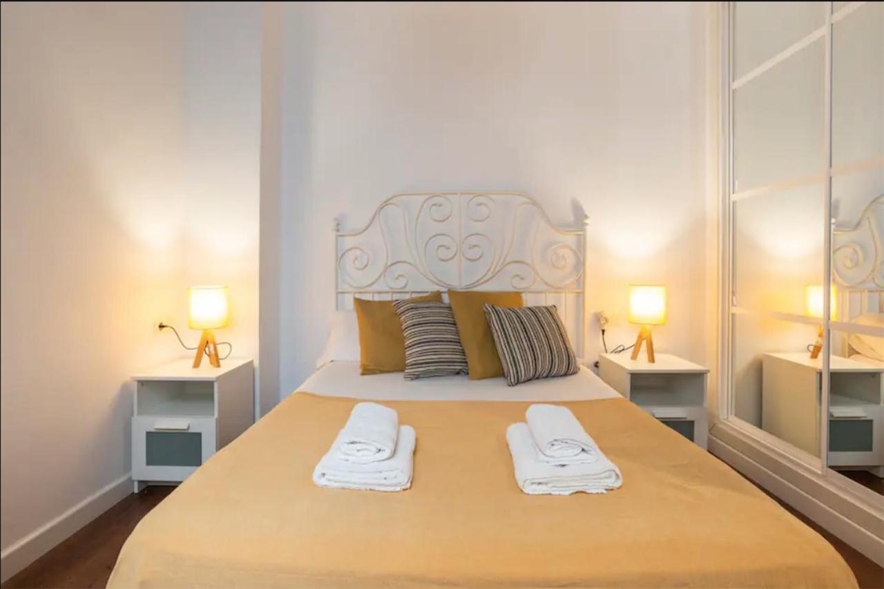 Rustic & Nice Apartment In Malaga Center Bagian luar foto